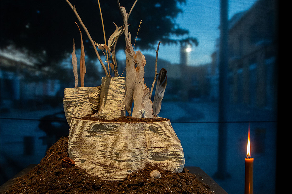 Compostable Altar: Offering to the earth by Betiana Pavón
